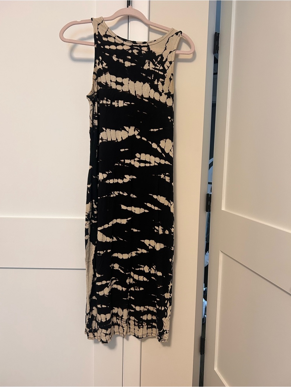 Tie-Dye Black and Cream Sleeveless dress